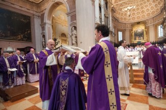 don_daniele_gianotti_ordinazione_vescovo_crema_r (2)